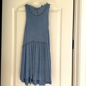 Adorable pre owned top from a boutique.